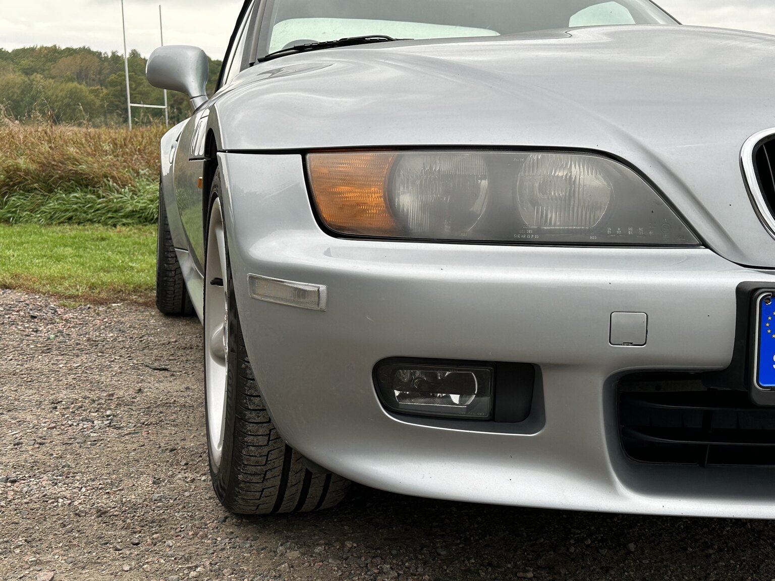 Exterior image of 1997 BMW Z3 2.8 Roadster