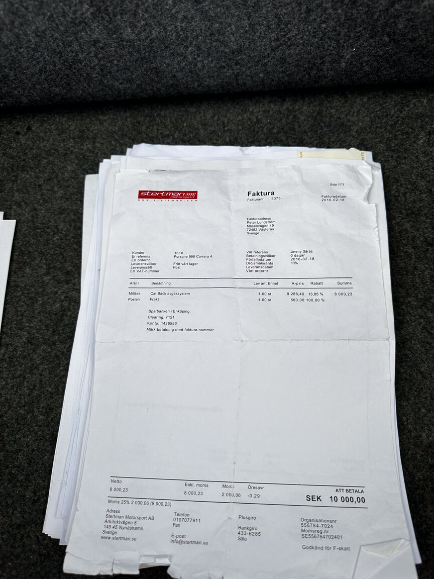 Documentation for 1999 Porsche 911 Carrera 4