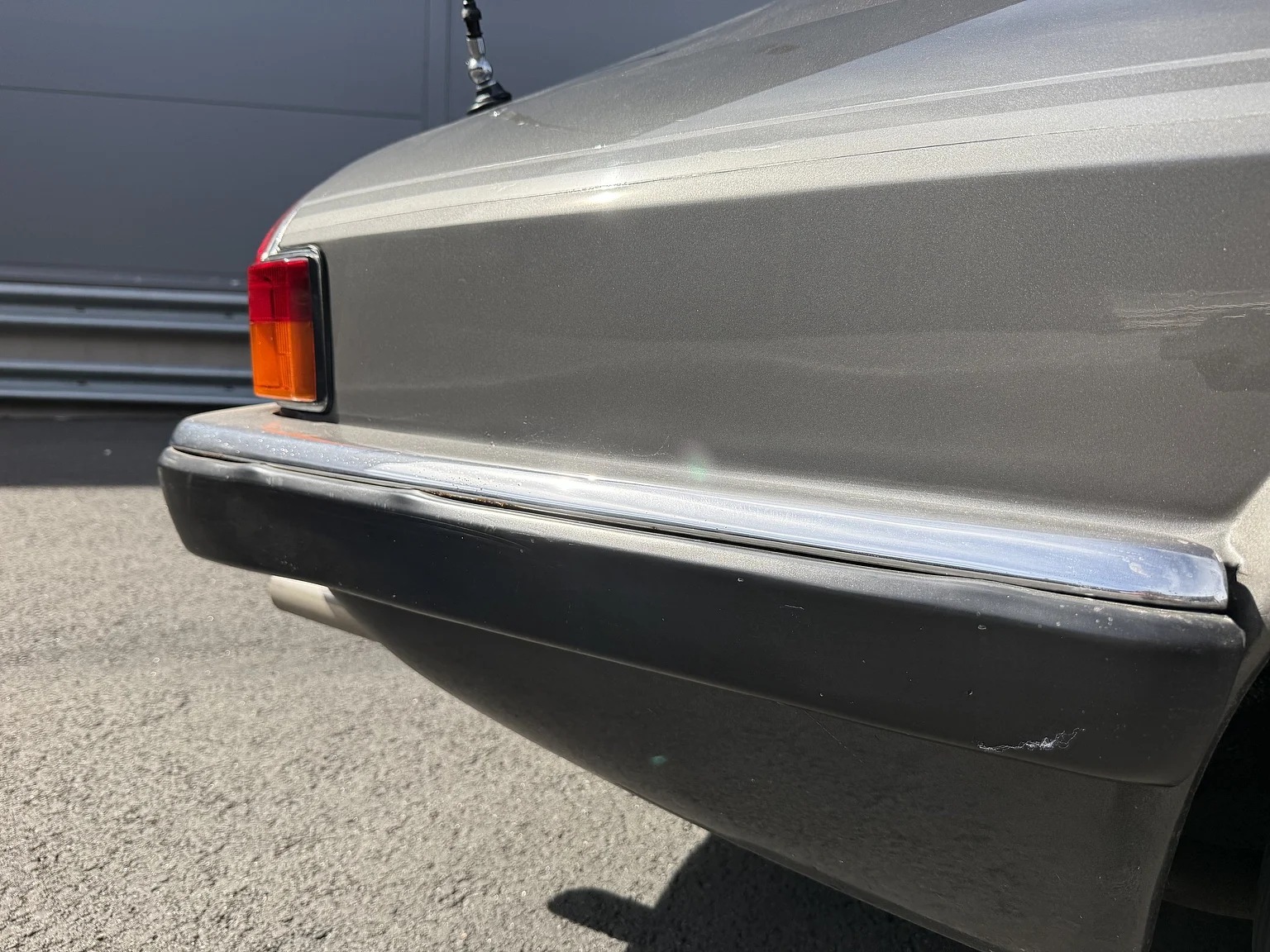 Exterior image of 1985 Jaguar XJS HE (66)