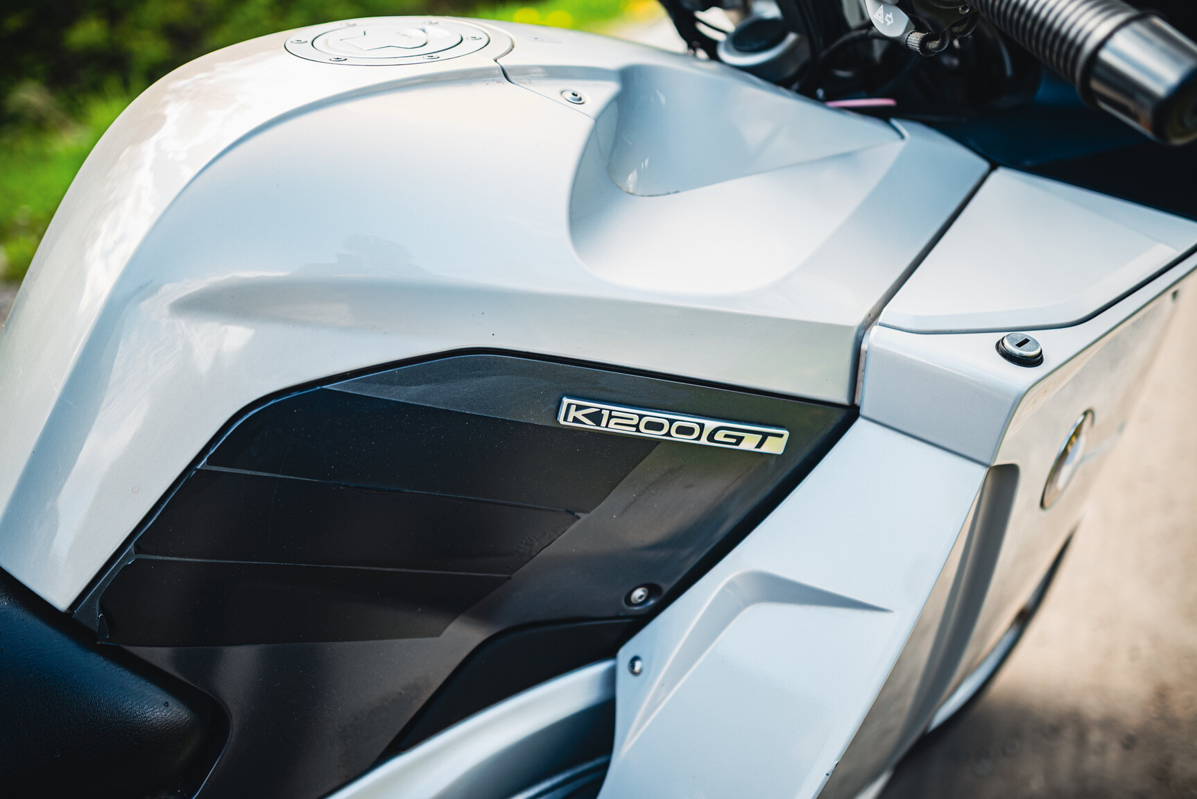 Exterior image of 2006 BMW K 1200 GT 