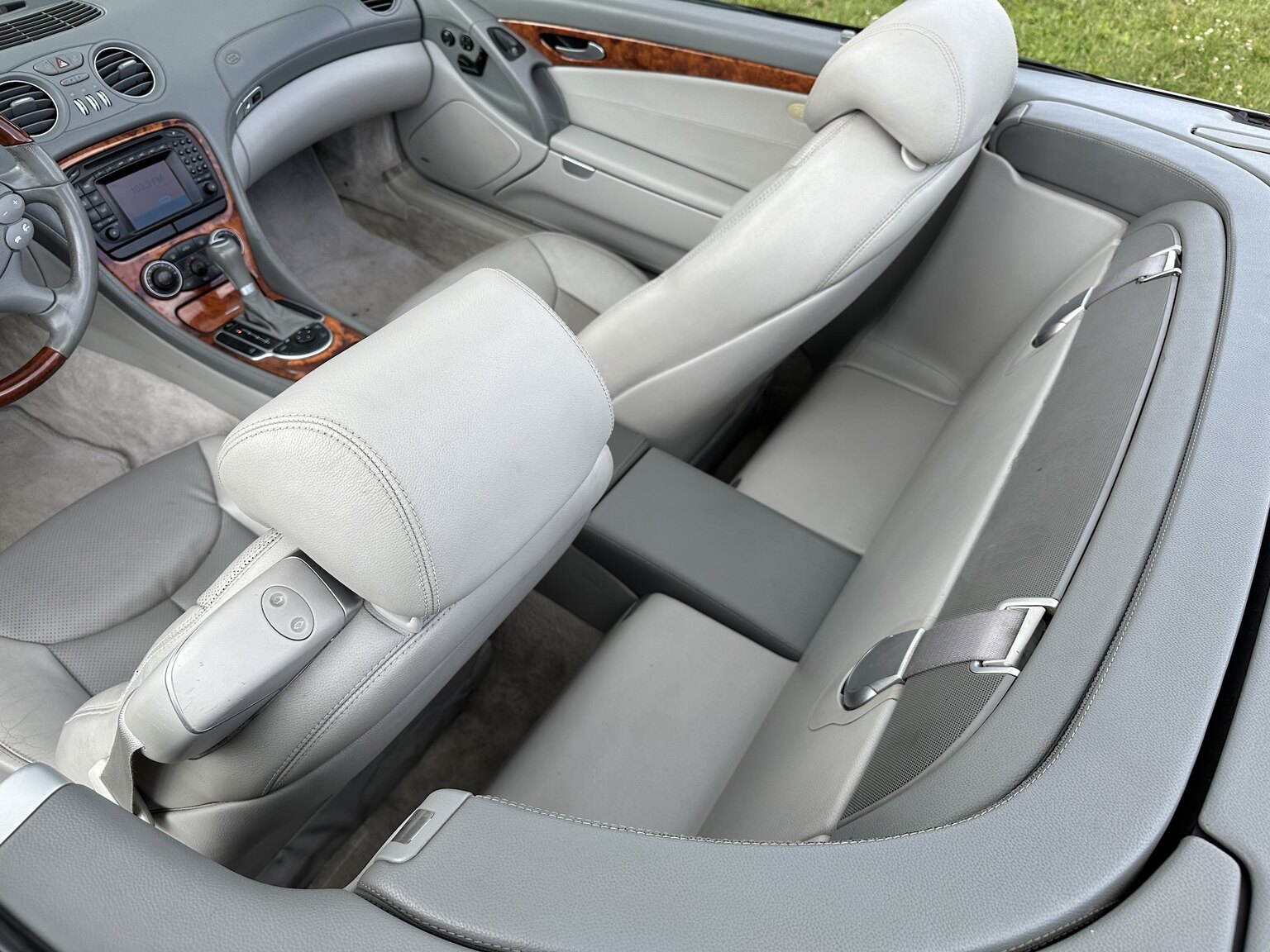 Interiörbild 2003 Mercedes Benz SL 500