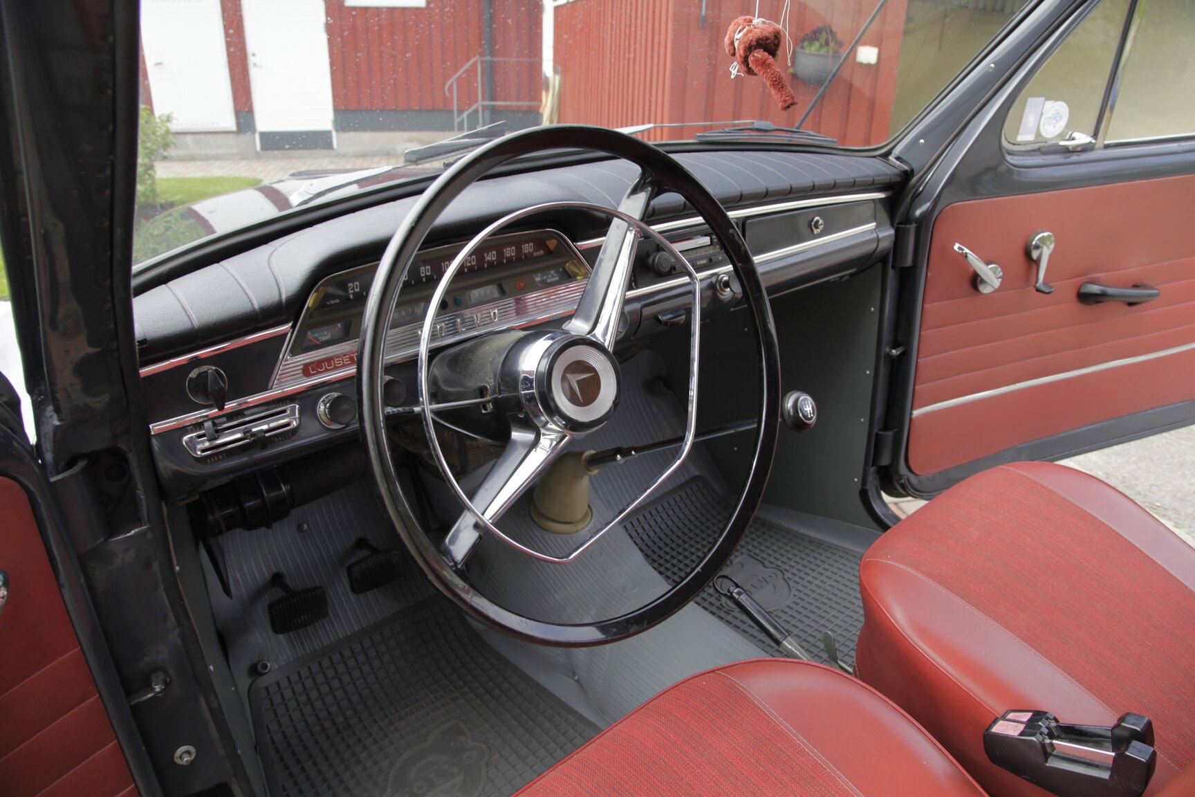 Interiörbild 1964 Volvo PV544E 1.8