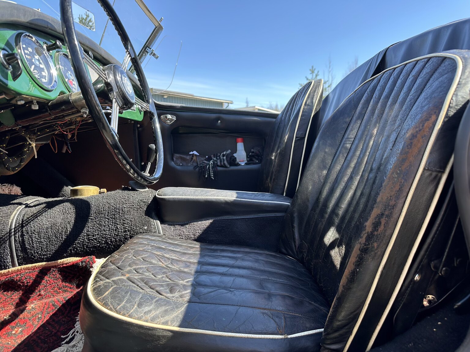 Interior image of 1957 MGA Roadster (10)