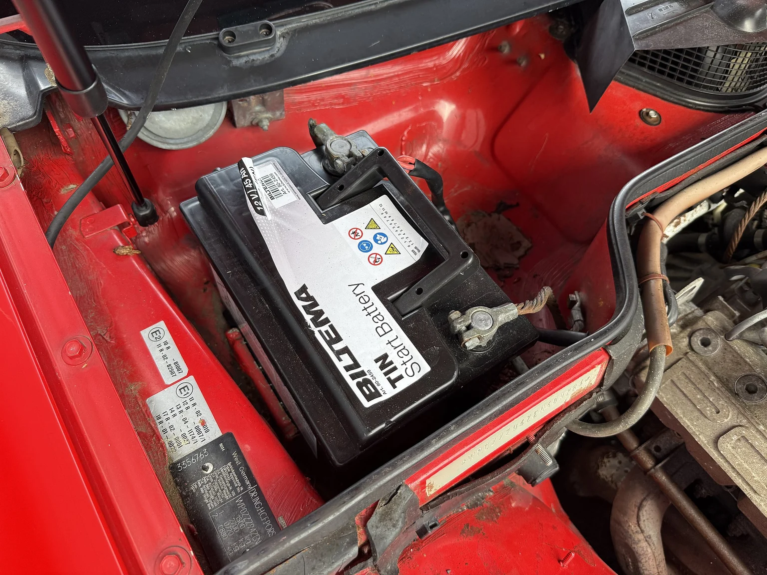 Image of 1984 Porsche 944 Targa mechanics (5)