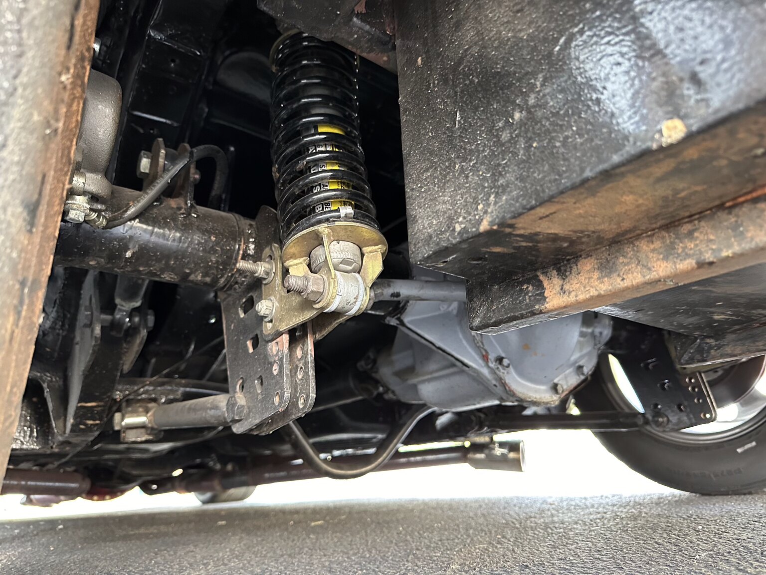 Image of 1970 Dodge Challenger Race Car mechanics