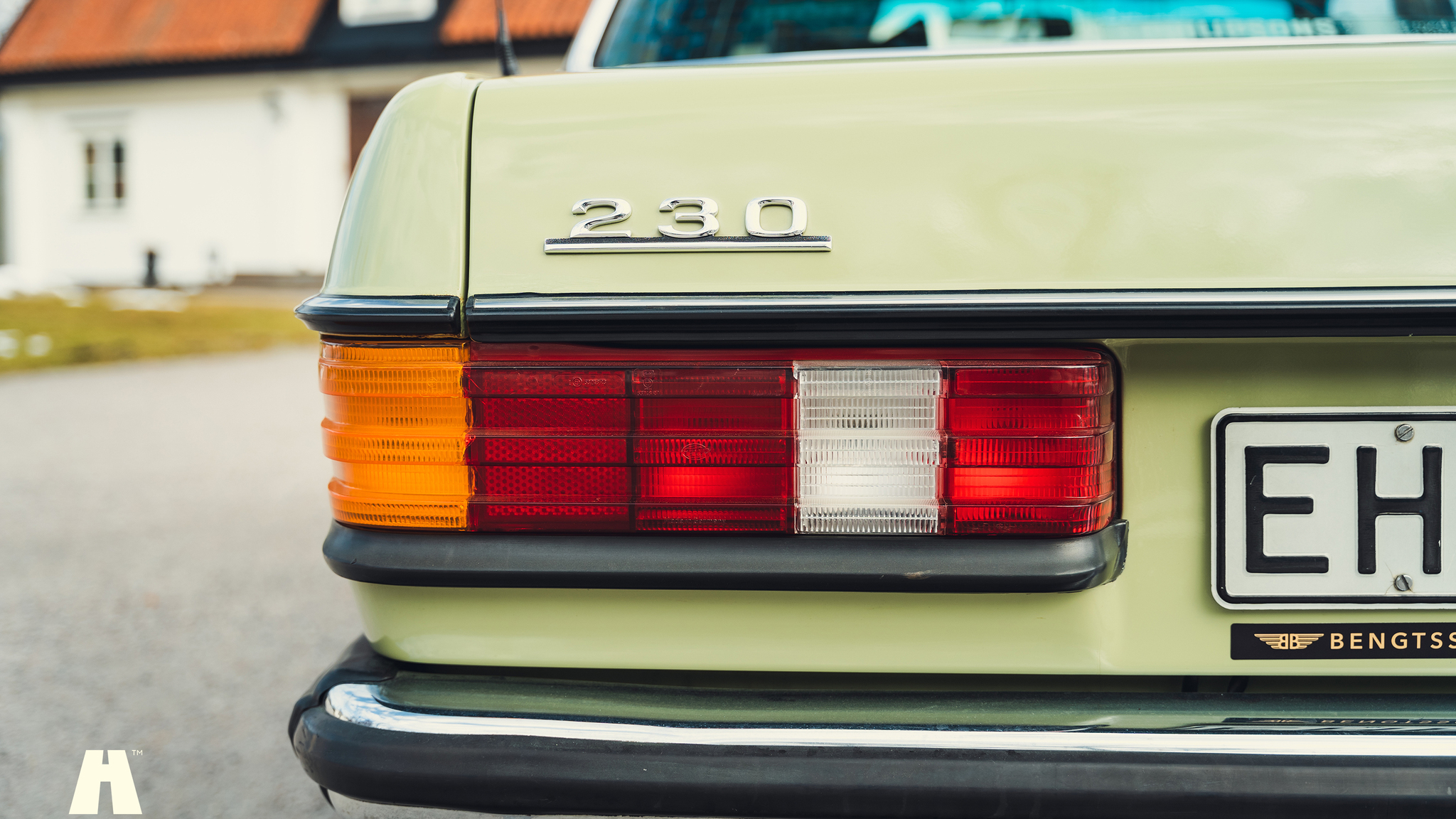 Aussenfoto 1979 Mercedes Benz 230