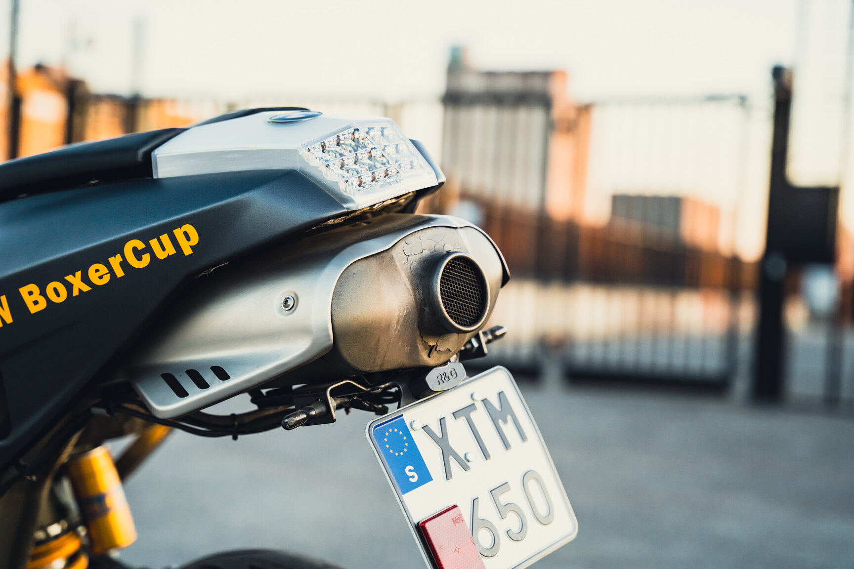 Exterior image of 2006 BMW R1200S