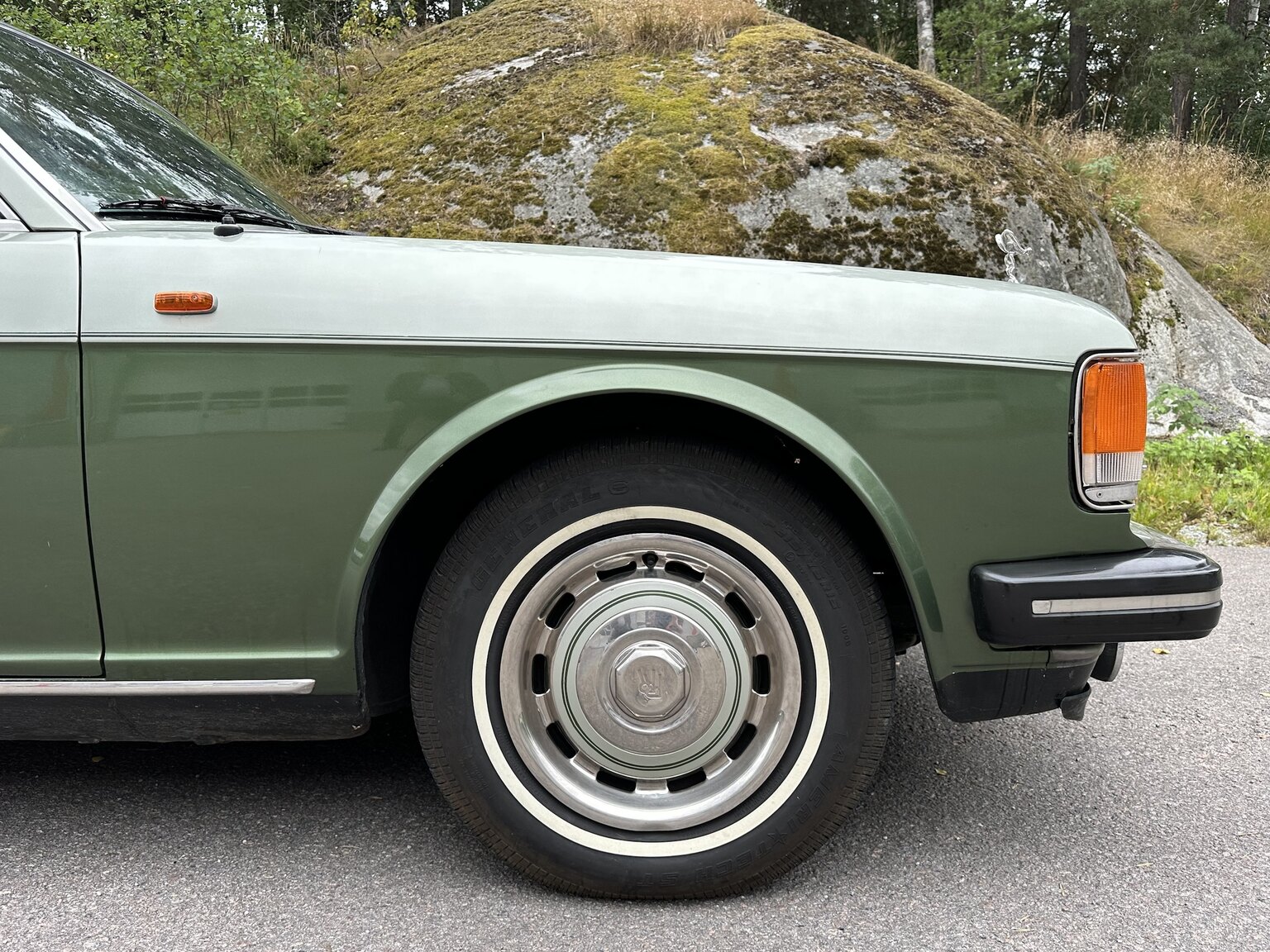 Exteriörbild på 1982  Rolls Royce Silver Spirit