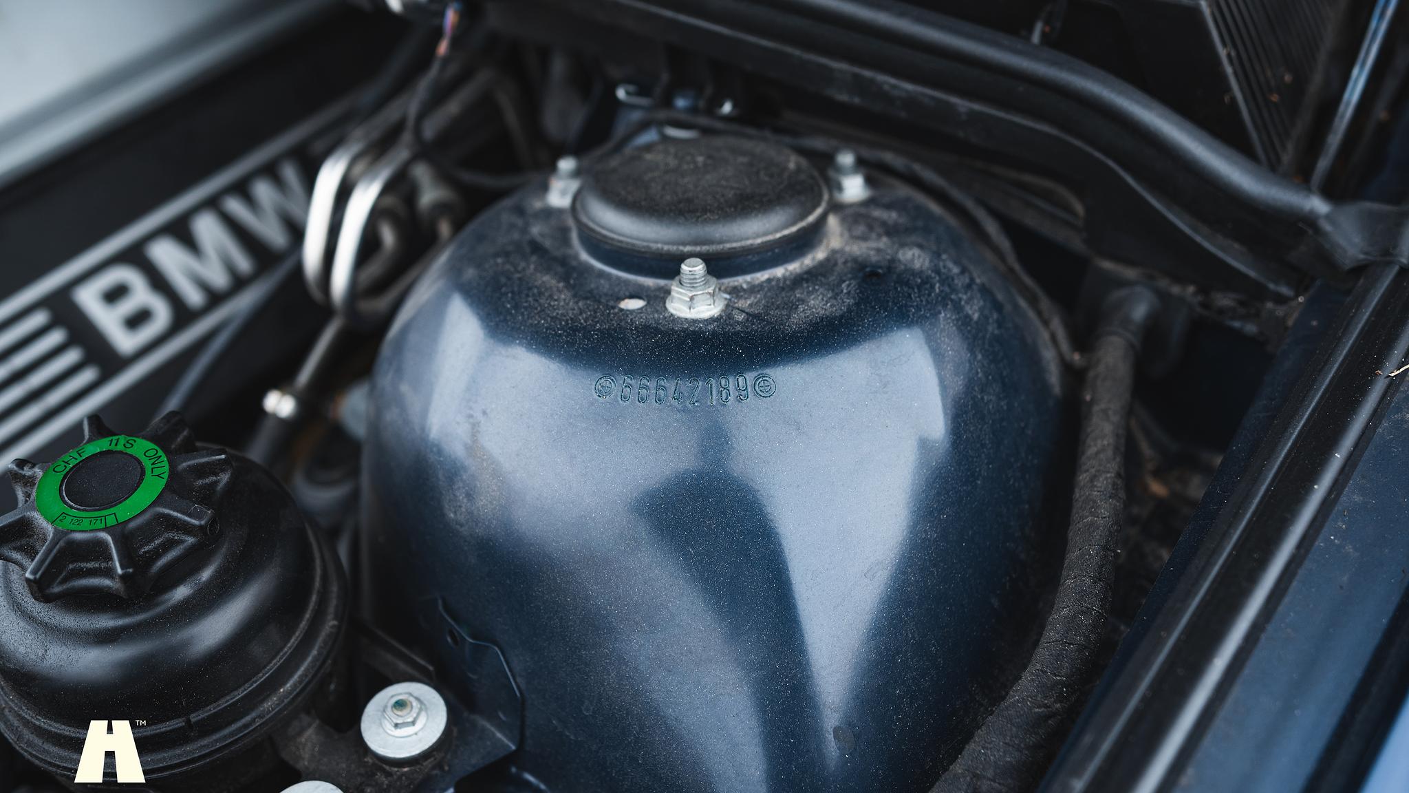Image of 1998 Alpina B10 V8 mechanics