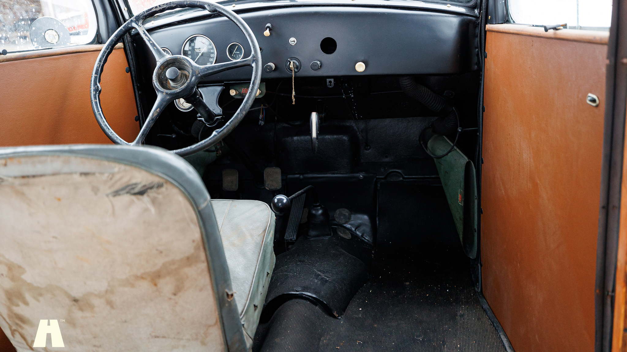 Innenraumfoto von 1952 Ford E4930 Van (11)