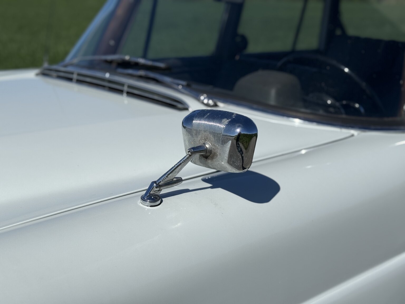 Exterior image of 1967 Mercedes-Benz 230 Safari