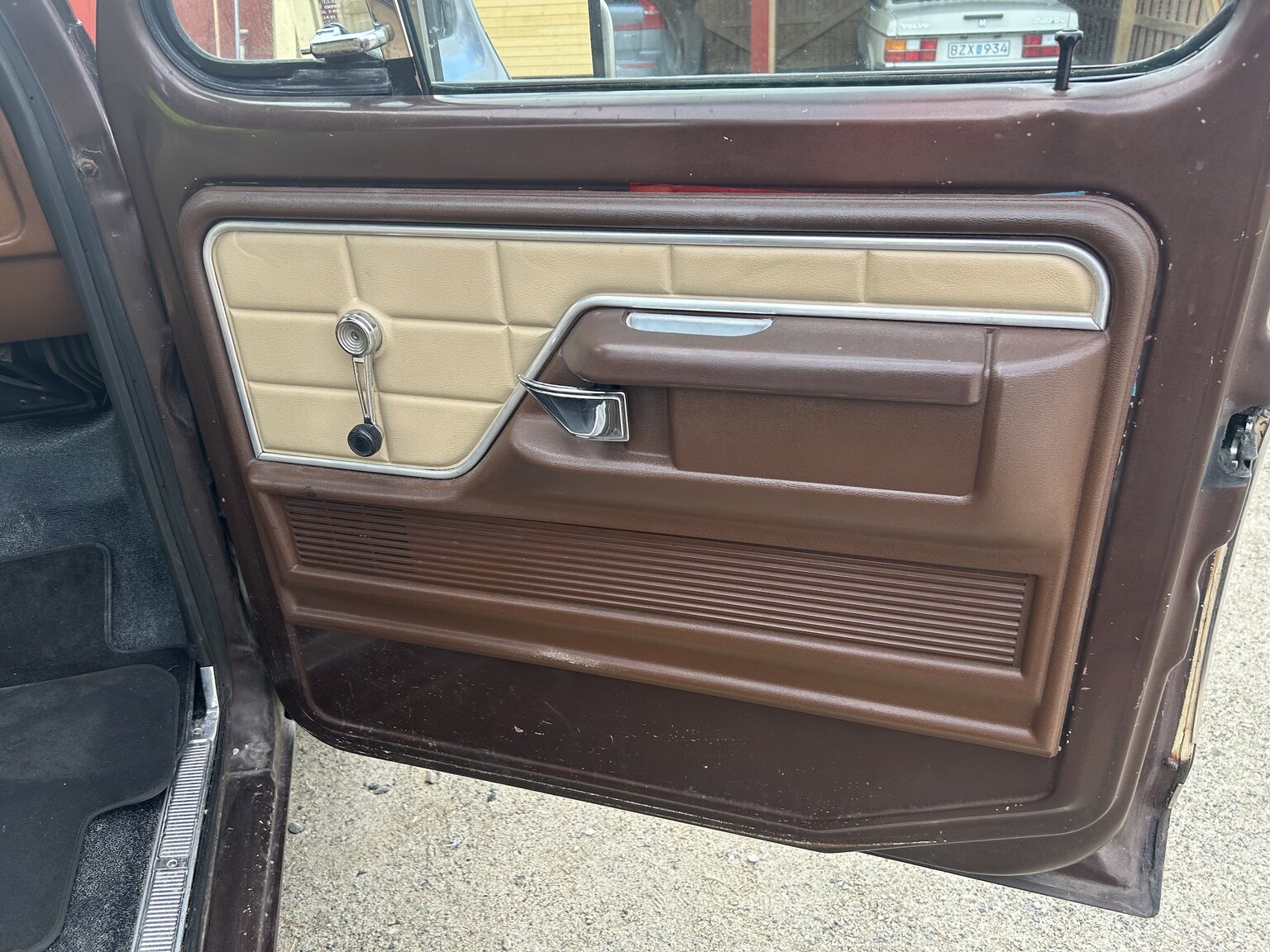 Interior image of 1978 Ford F100 (F150)