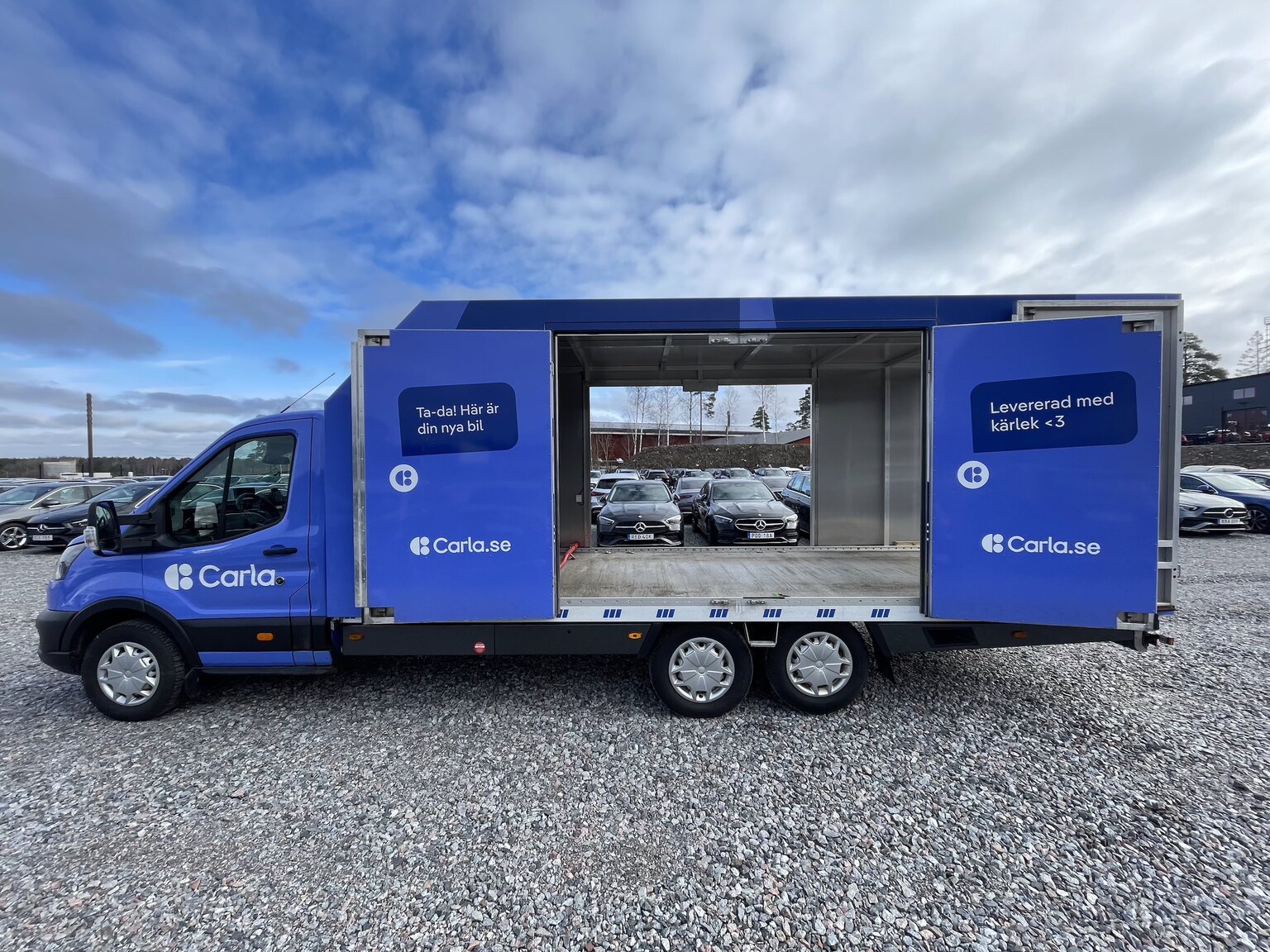 Exterior image of 2022 Ford Transit fordonstransport