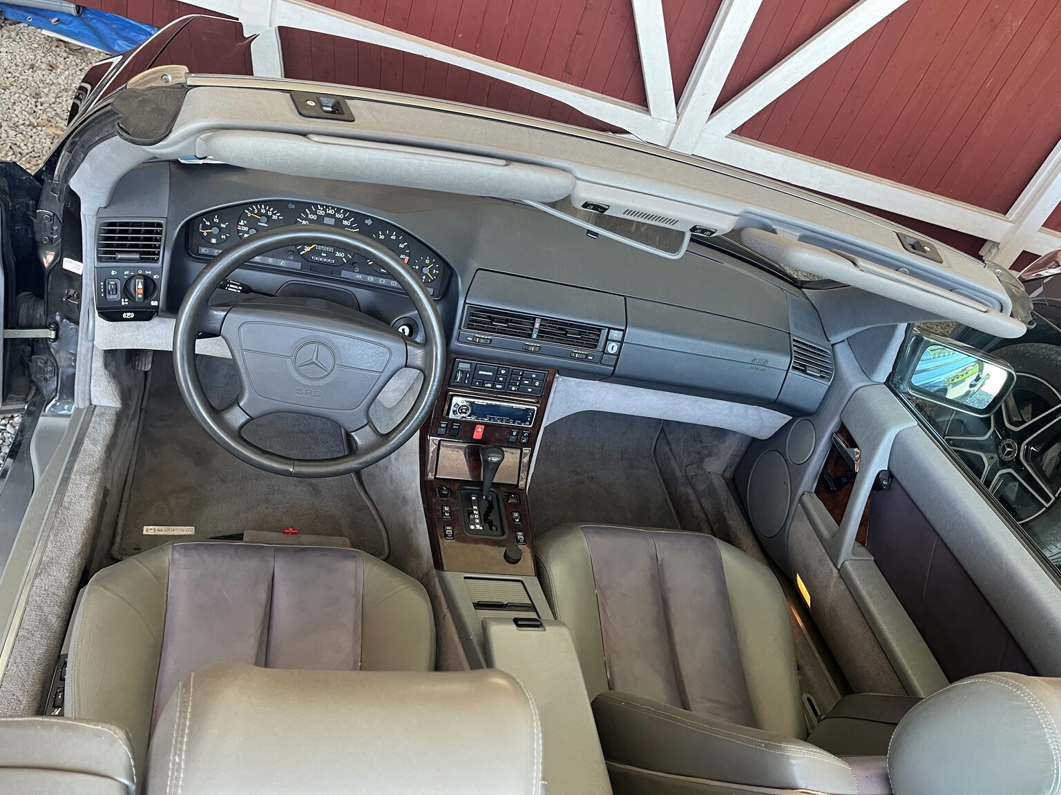Interiörbild 1992 Mercedes-Benz SL 500