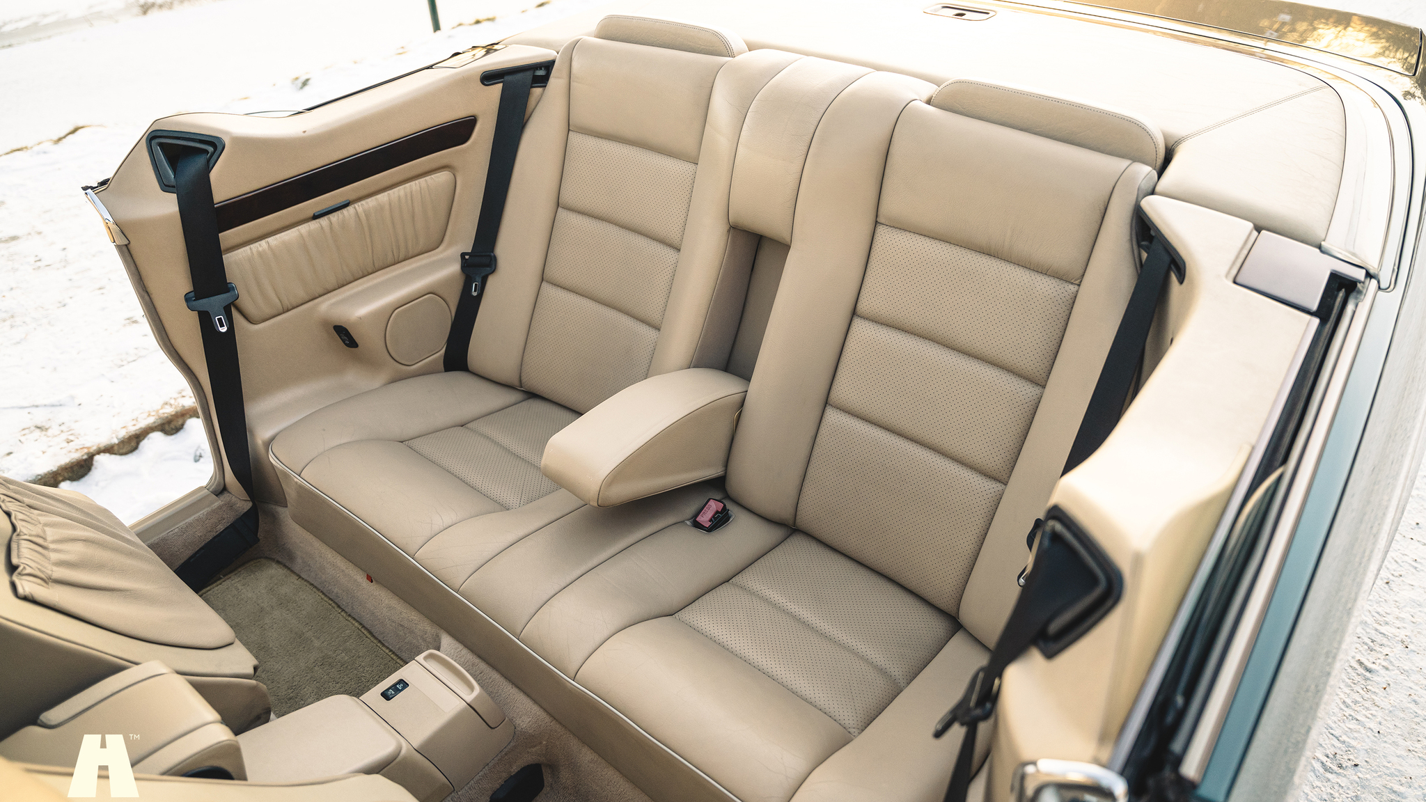 Innenraumfoto von 1995 Mercedes-Benz E320 Cabriolet 