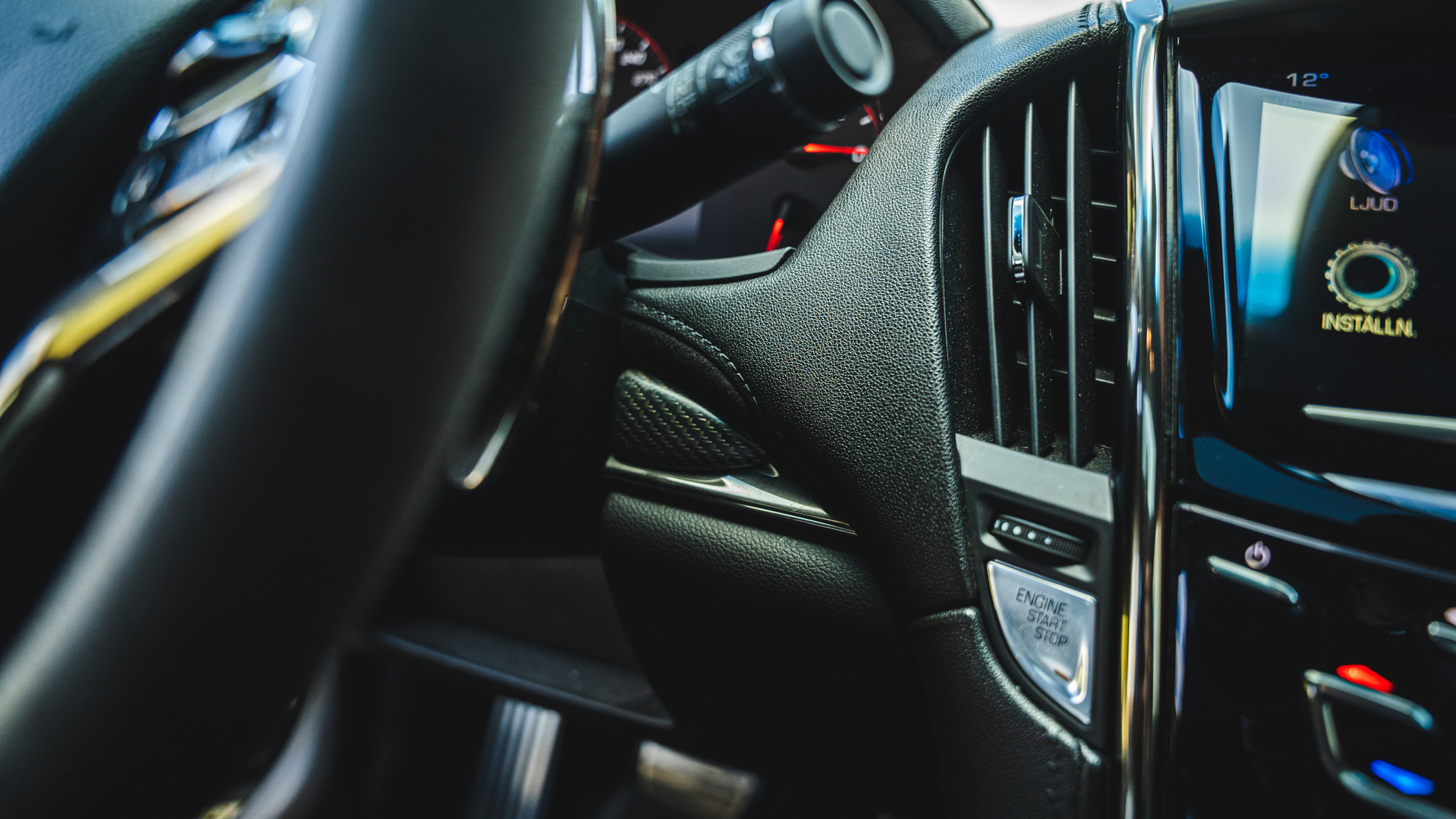 Interiörbild 2016 Cadillac ATS-V (34)