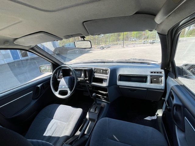 Interior image of 1983 Ford Sierra
