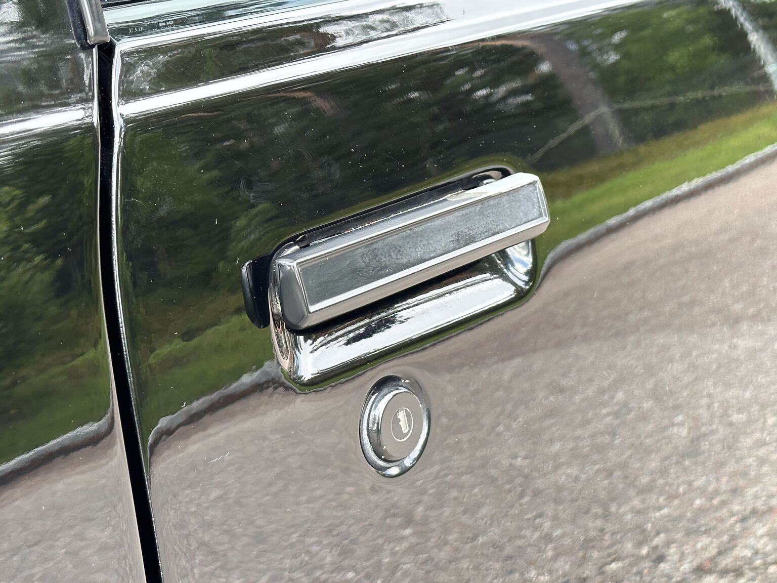 Exterior image of 1987 Buick Grand National "GNX" (43)