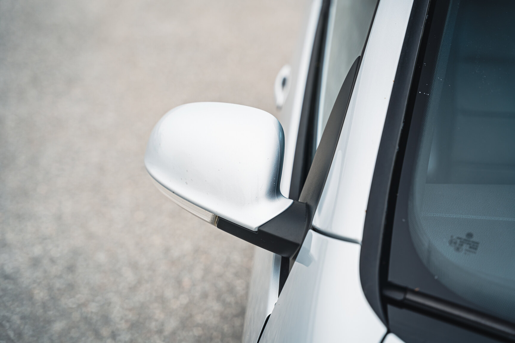 Aussenfoto 2007 Volkswagen Golf R32 (38)