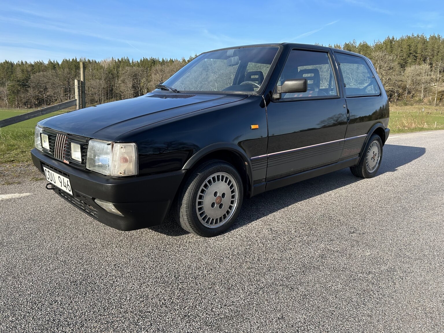 Exteriörbild på 1987 Fiat UNO Turbo I.E (13)