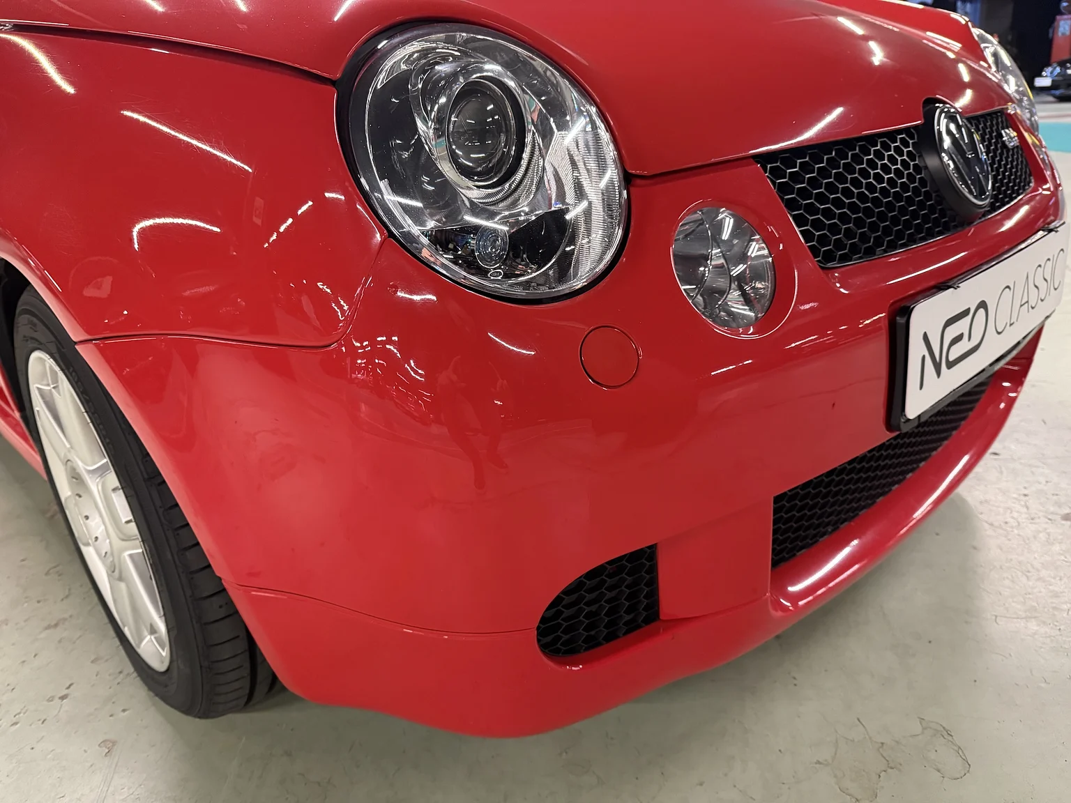 Exteriörbild på 2000 VW LUPO GTI 2001 (22)