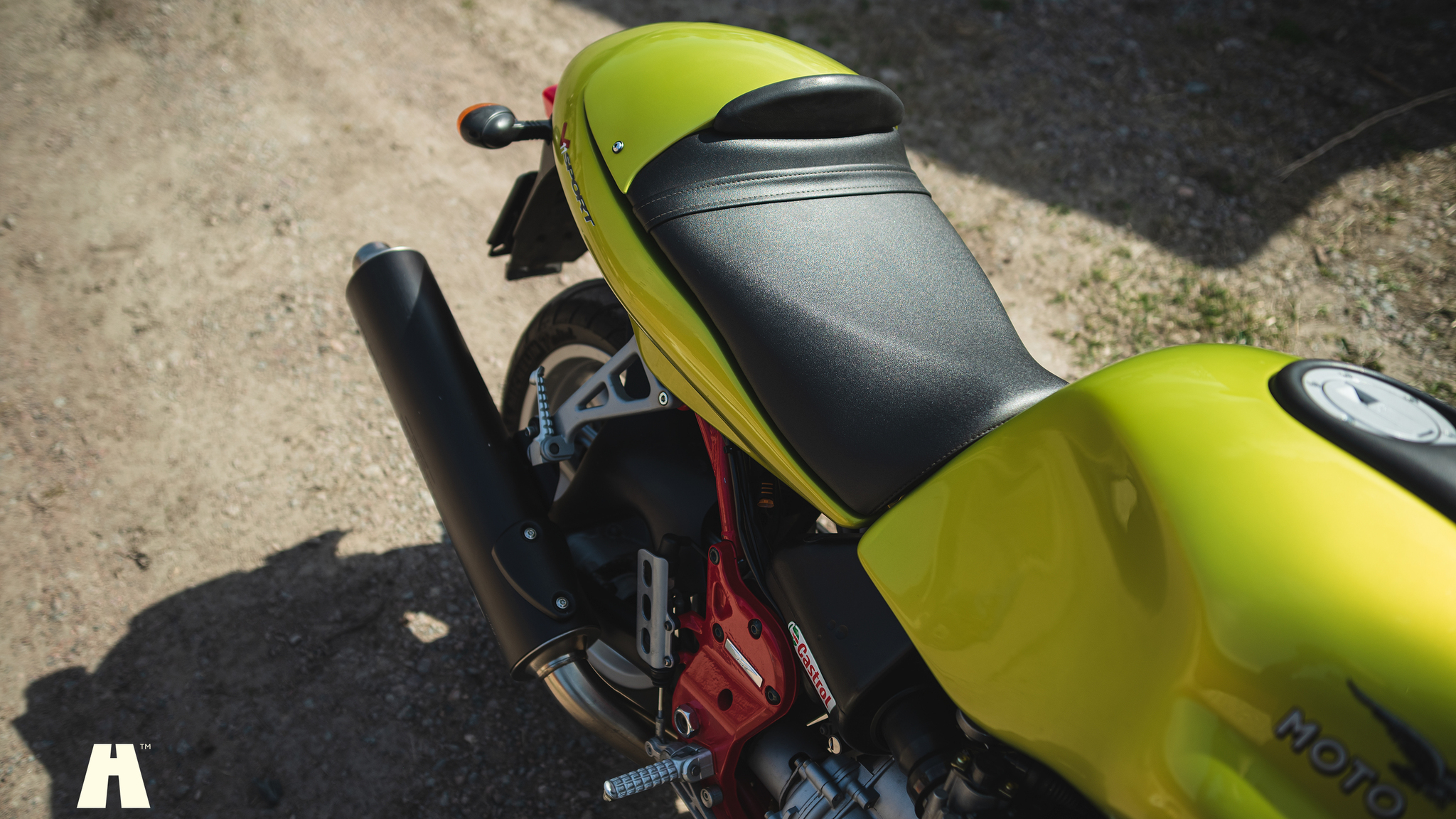Exteriörbild på 2002 Moto Guzzi V11 Sport (16)