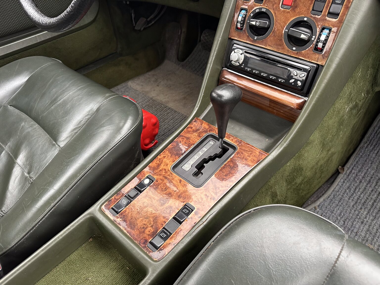 Innenraumfoto von 1983 Mercedes-Benz 500 SEC
