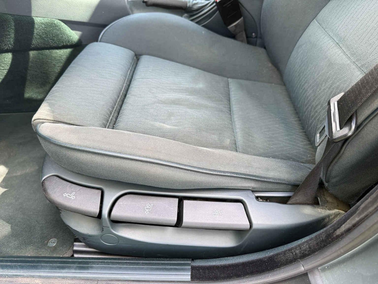 Interiörbild 2003 BMW 525d Sedan (12)