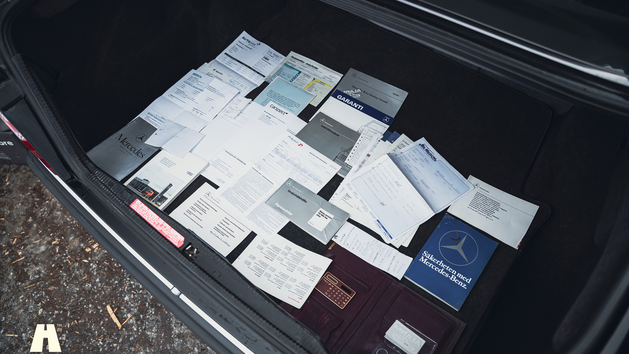 Documentation for 1990 Mercedes 300 CE-24