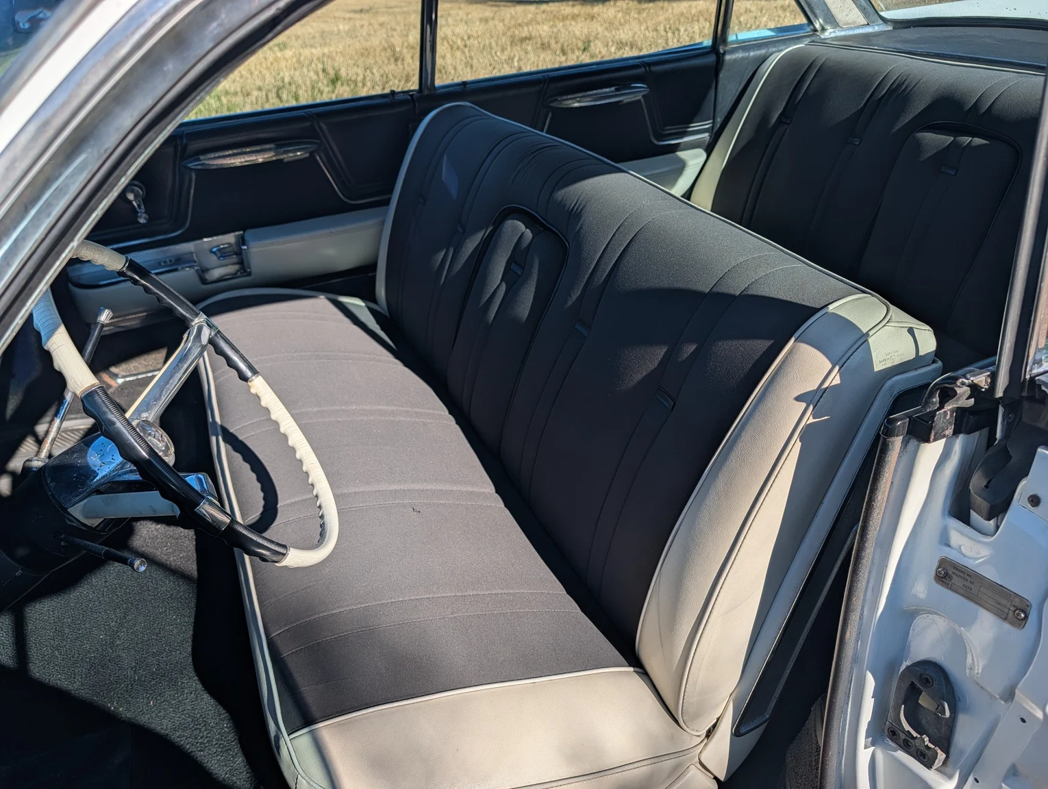 Innenraumfoto von 1962 Cadillac Sedan de Ville (6)