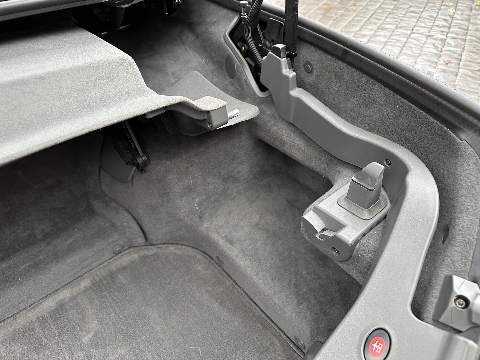 Innenraumfoto von 2005 Mercedes-Benz SL 350