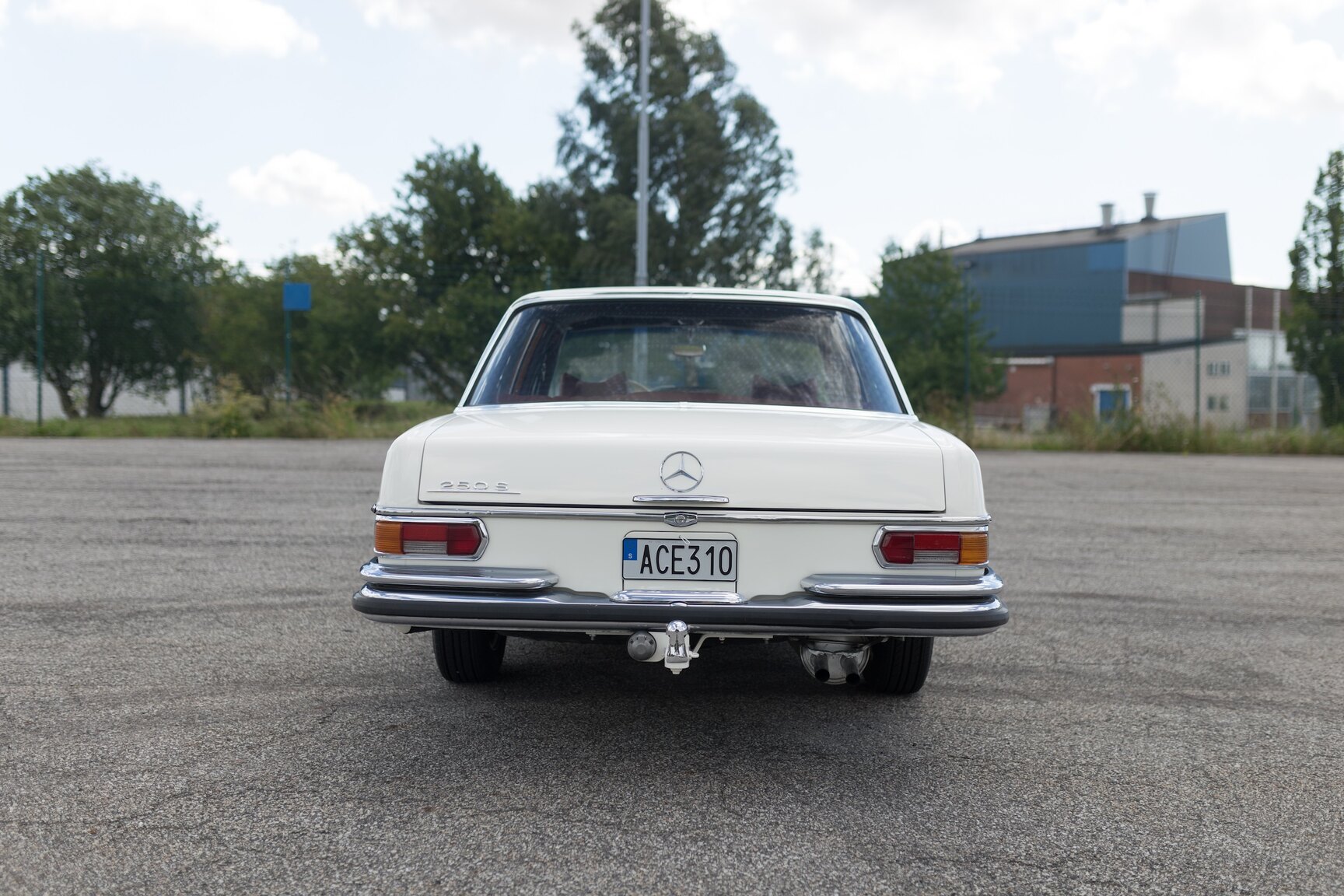Exteriörbild på 1966  Mercedes-Benz 250 