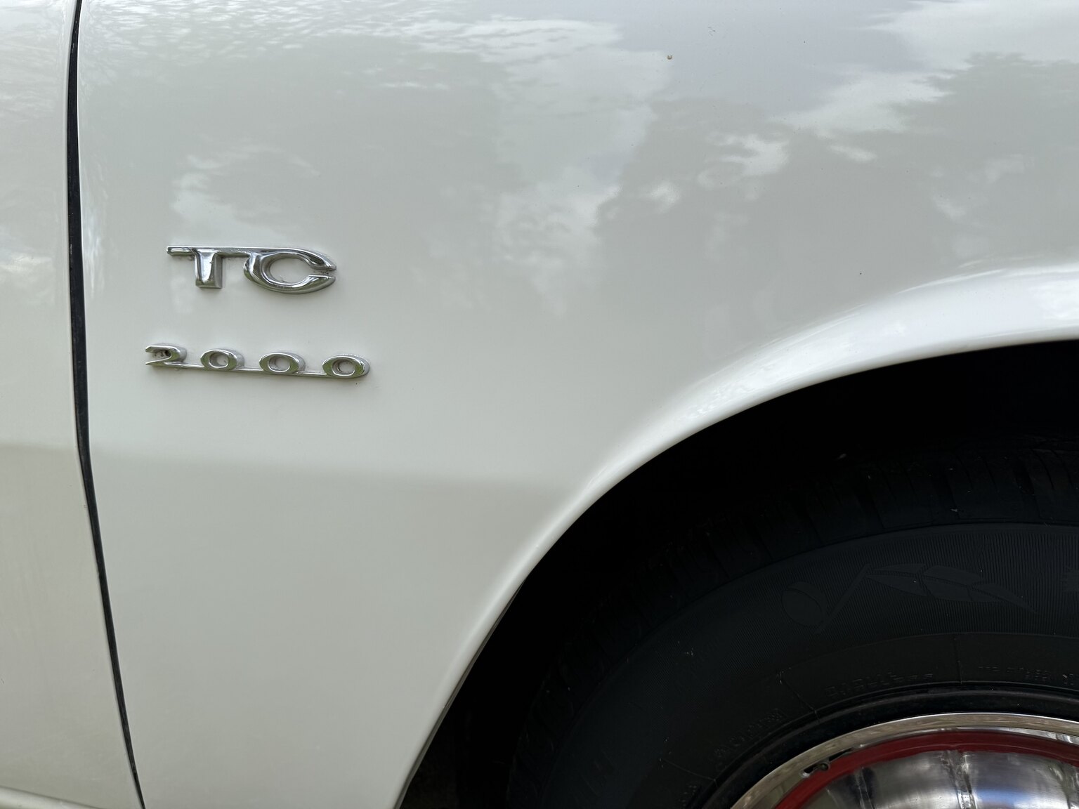 Exterior image of 1967 Rover 2000 TC 2.0 OHC