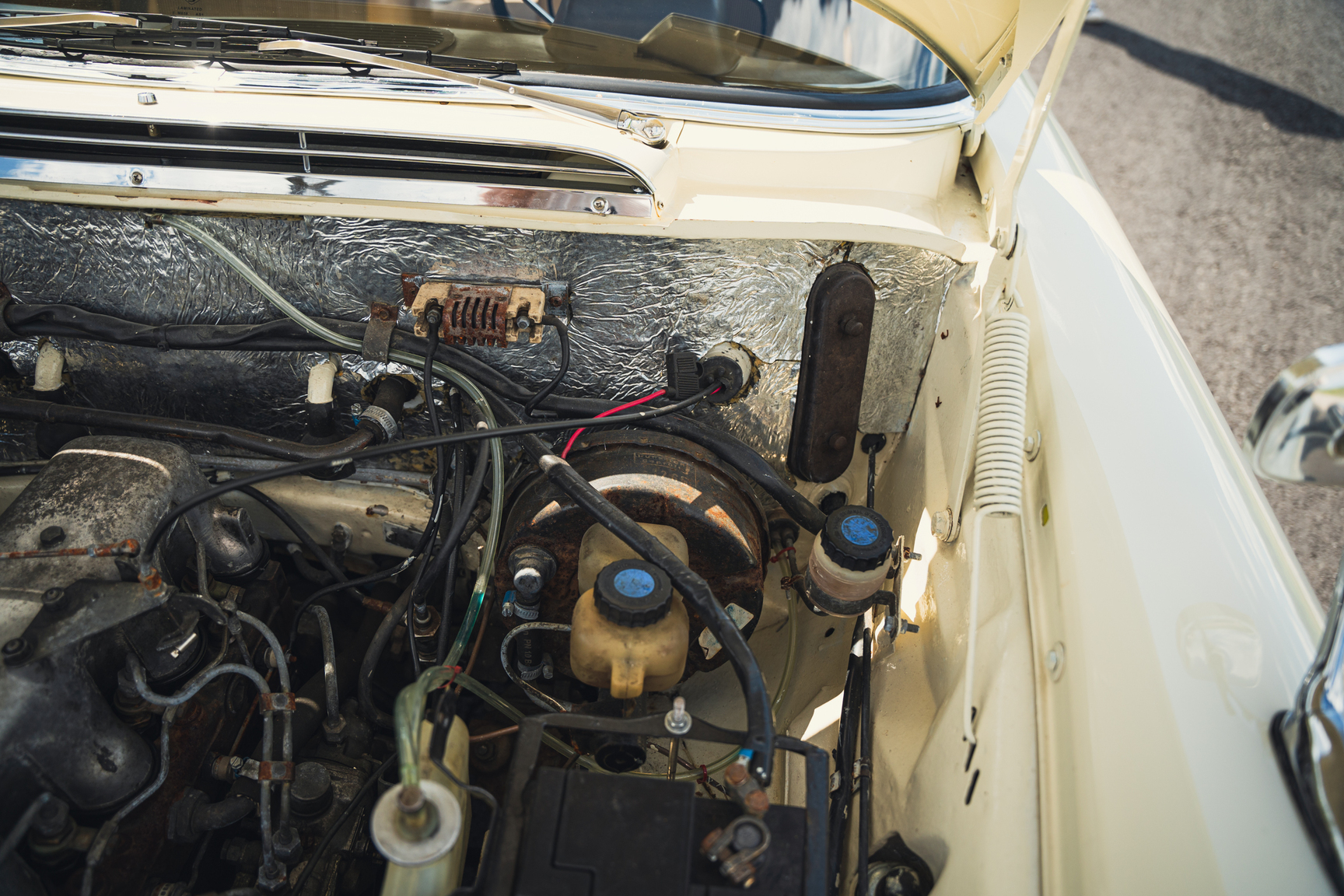 Image of 1966 Mercedes-Benz 200 D "Heckflosse" mechanics