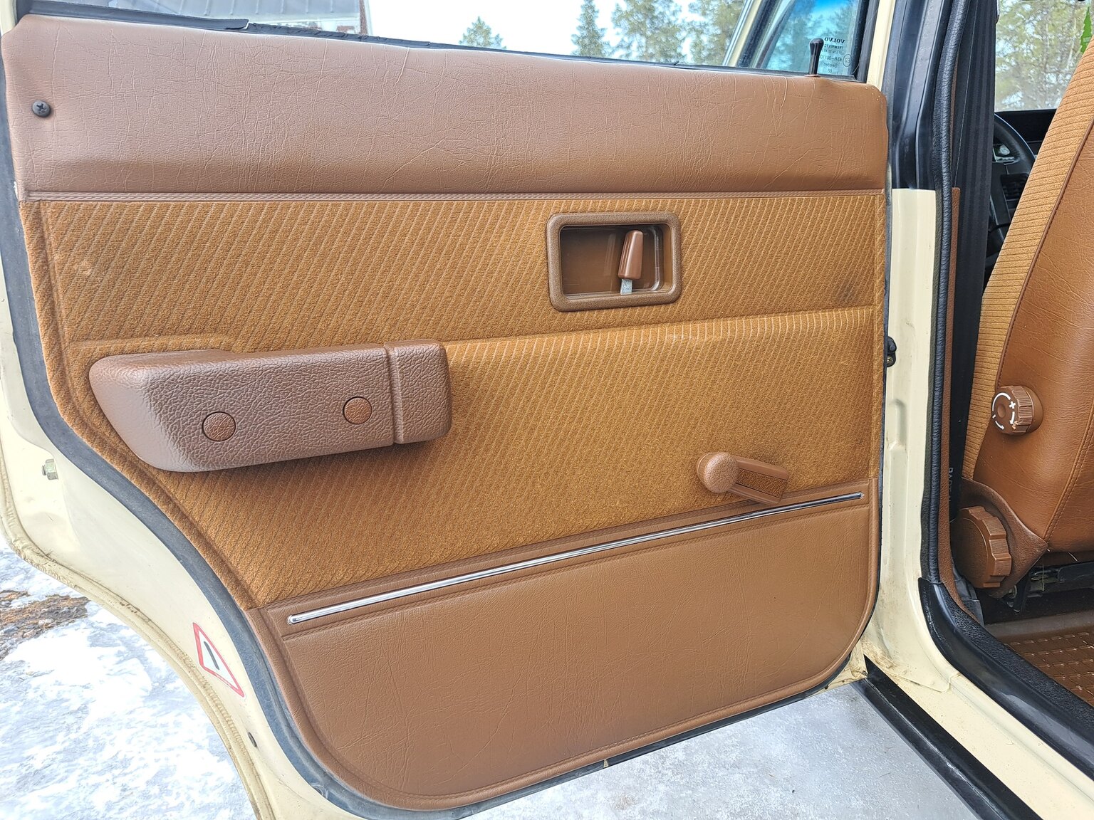 Interiörbild 1988 Volvo 240 GL