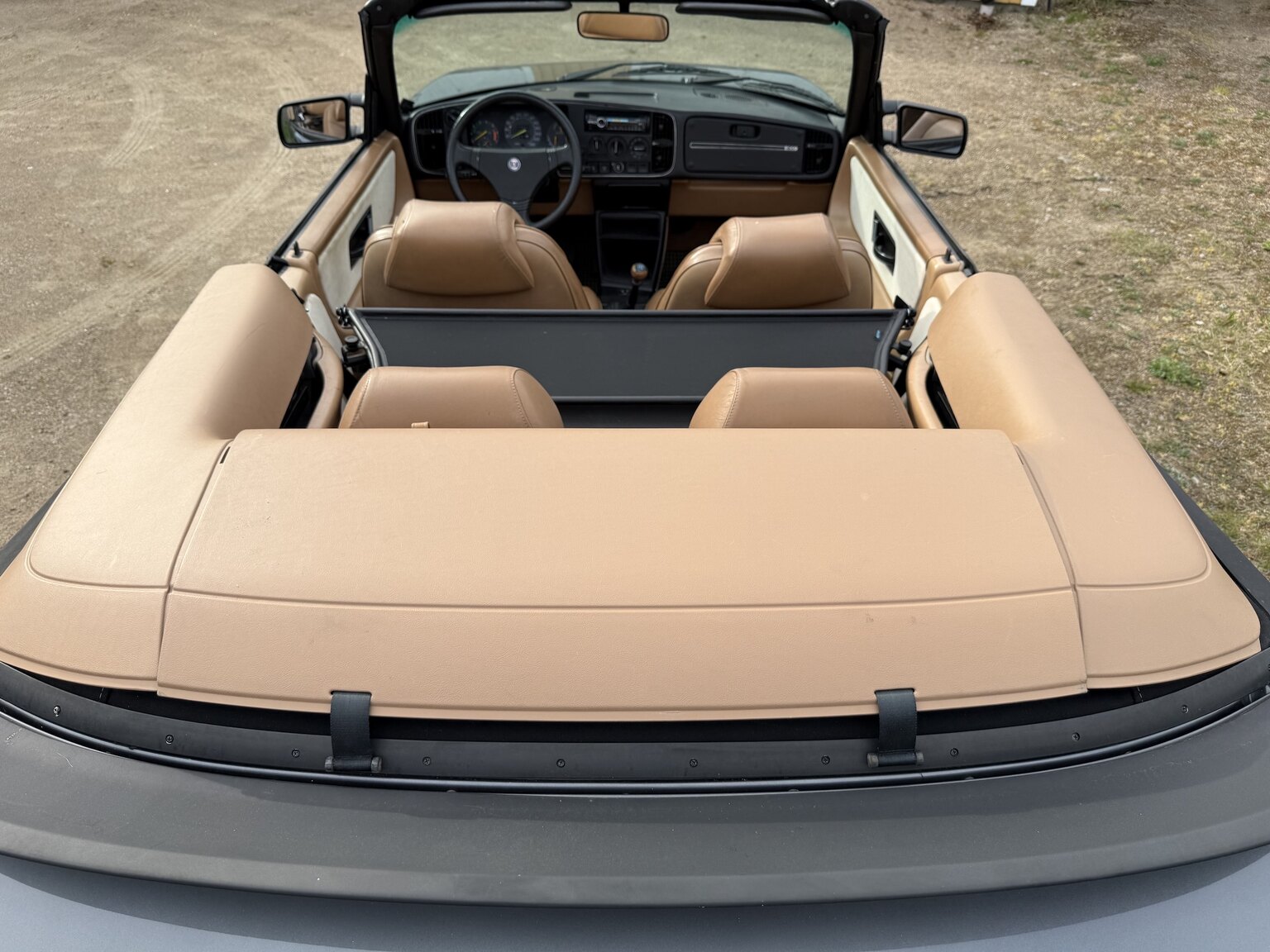 Interior image of 1987 SAAB 900 Cabriolet 2.0 Turbo T16