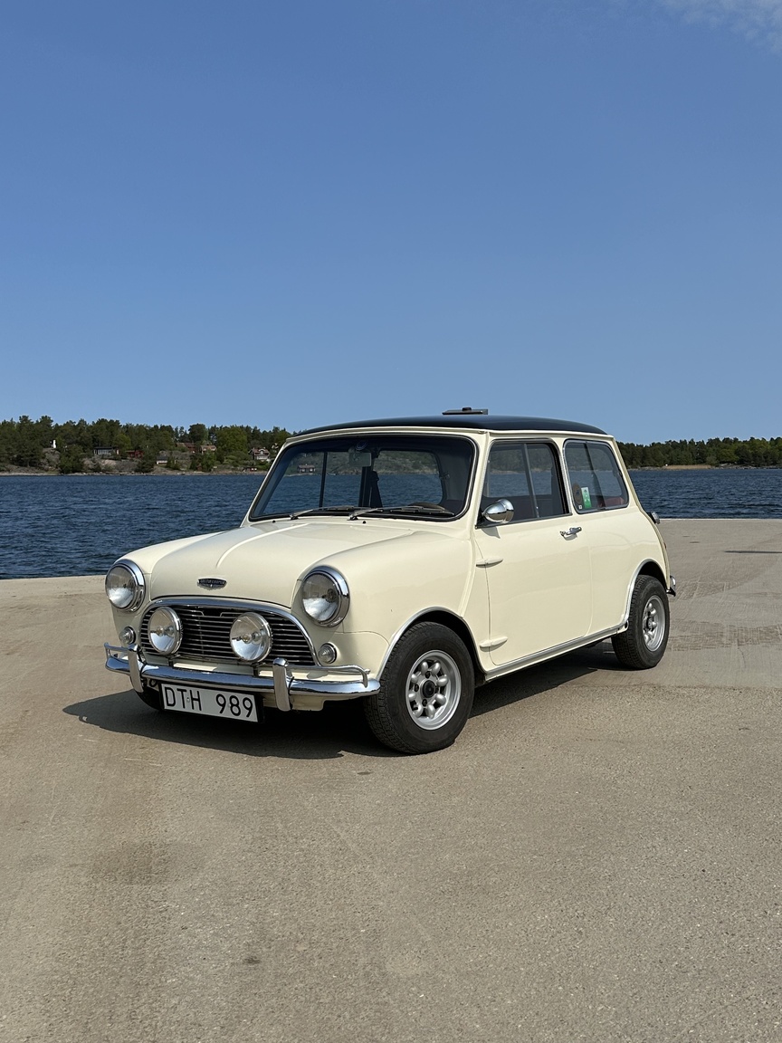 Exteriörbild på 1966 BMC Cooper (2)