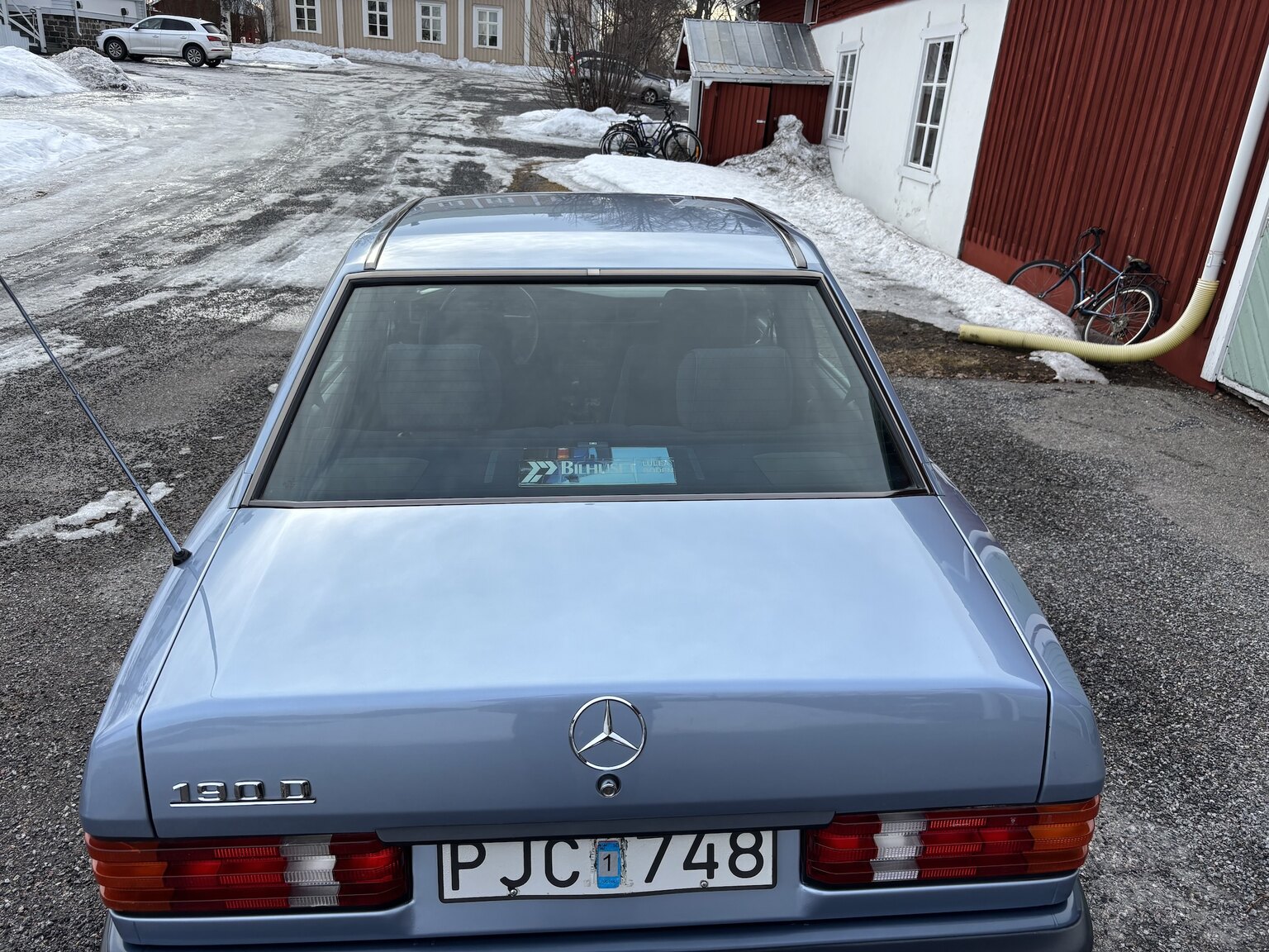 Exteriörbild på 1992 Mercedes-Benz 190 D