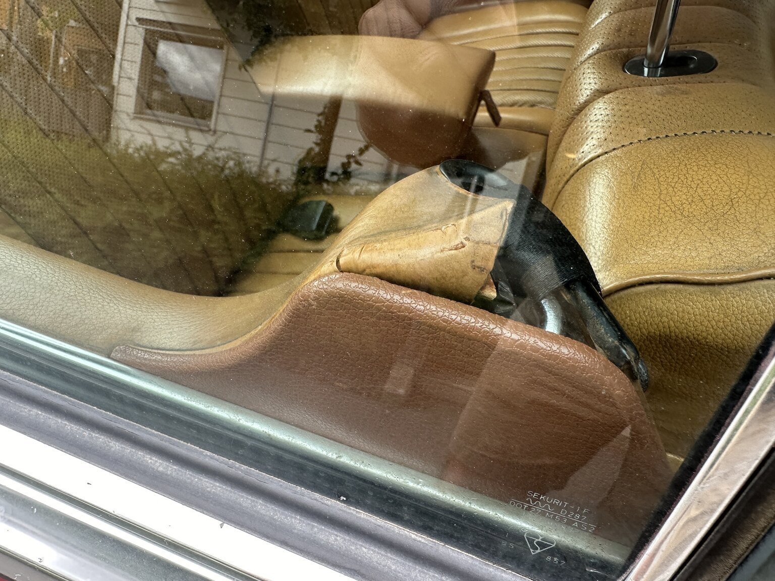 Interiörbild 1977 Mercedes-Benz 280 CE