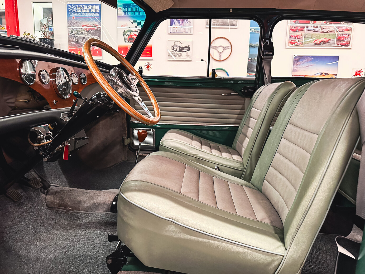 Interiörbild 1965 Austin Cooper