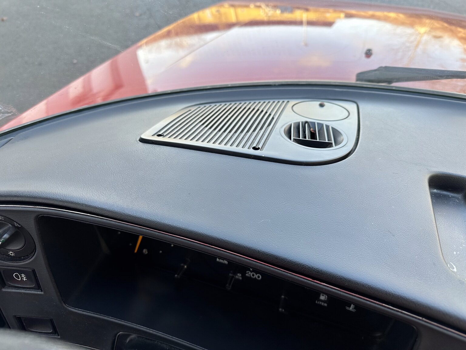 Interior image of 1984 Saab 900 GL