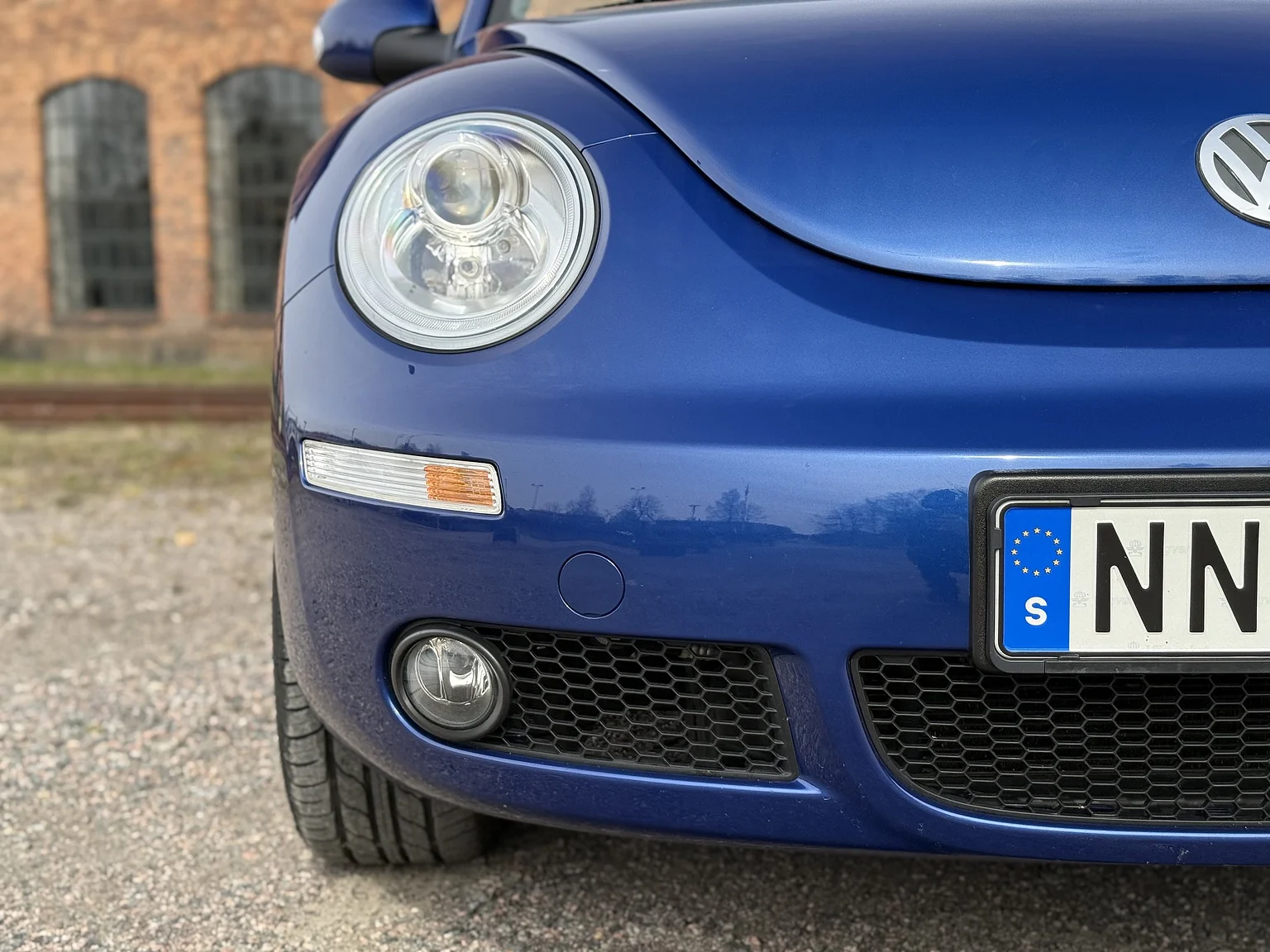 Exterior image of 2007 VW Beetle 1600 Cabriolet  (14)