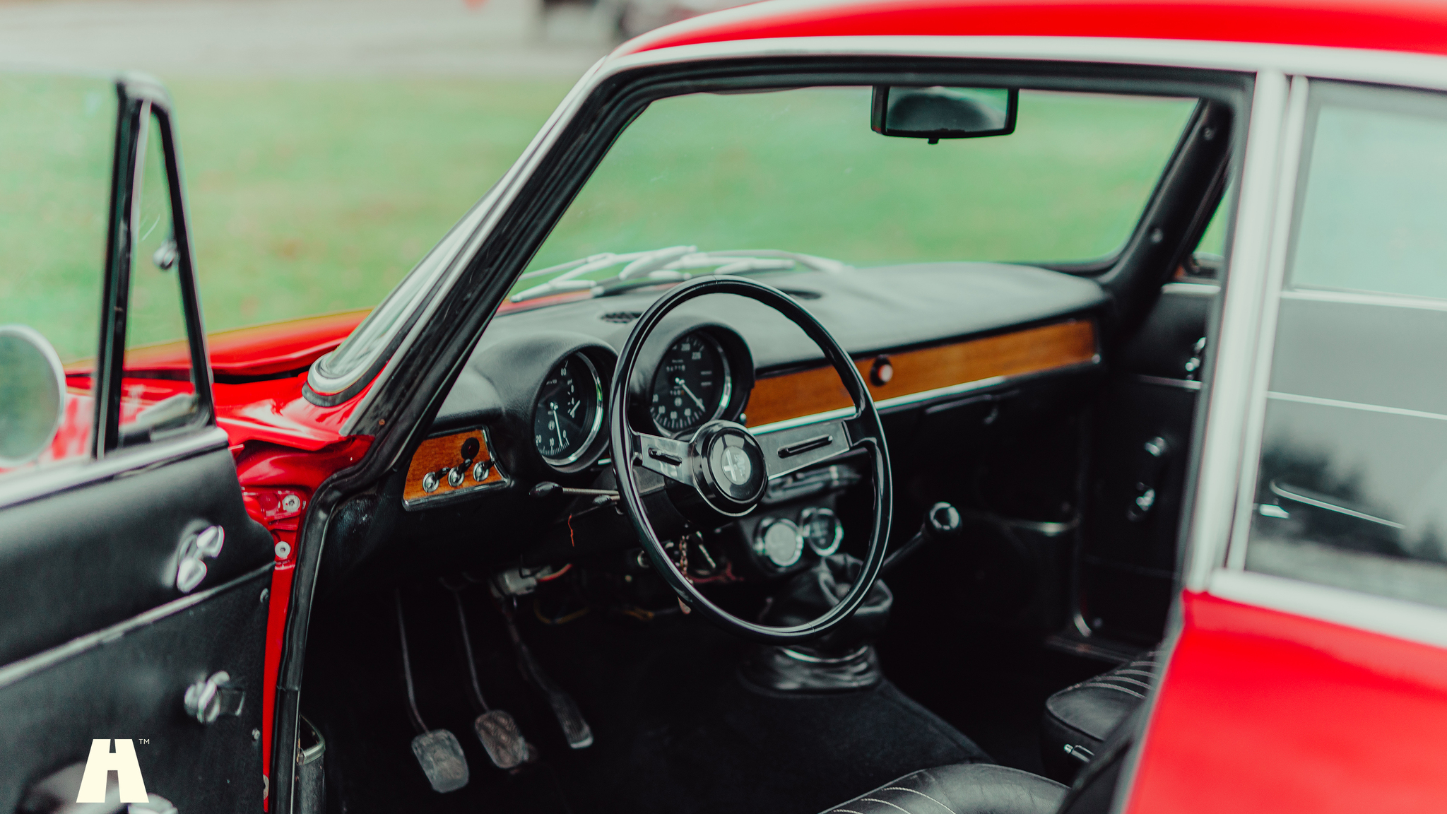 Interiörbild 1972 Alfa Romeo Giulia GT 1300 Junior