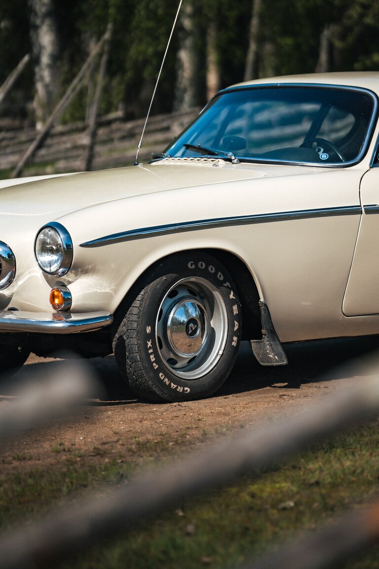 Exterior image of 1963 Volvo 1800 S (61)