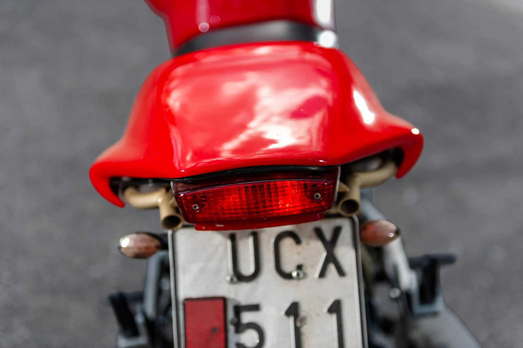 Exterior image of 1996 Ducati 600 Monster (42)