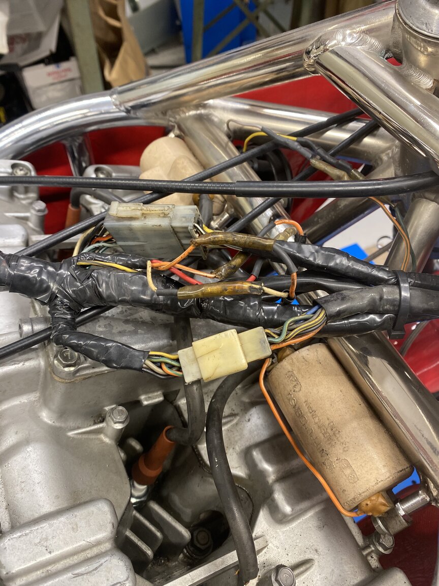 Interior image of 1983 Nico Bakker Suzuki 1100 