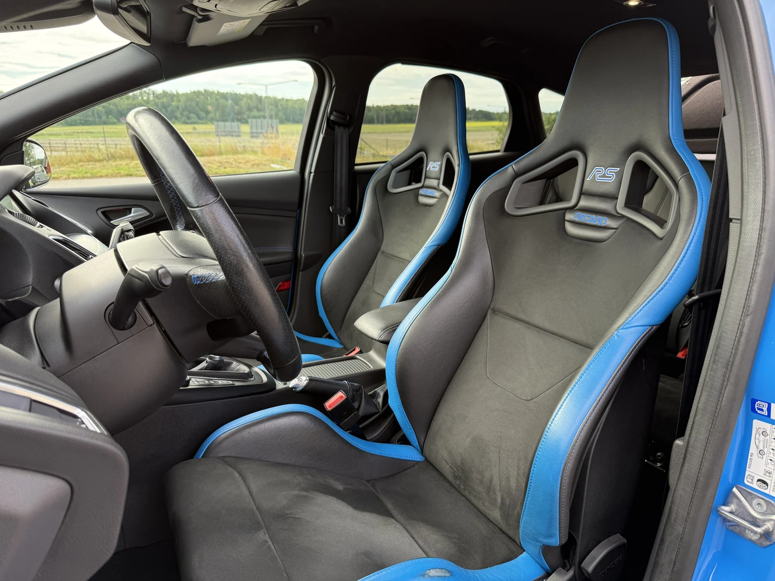 Innenraumfoto von 2018 Ford Focus RS (14)