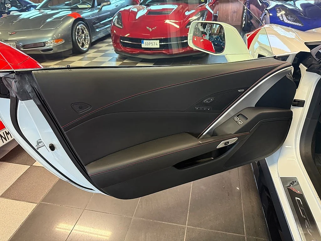 Bild von 2017 Chevrolet Corvette (22)