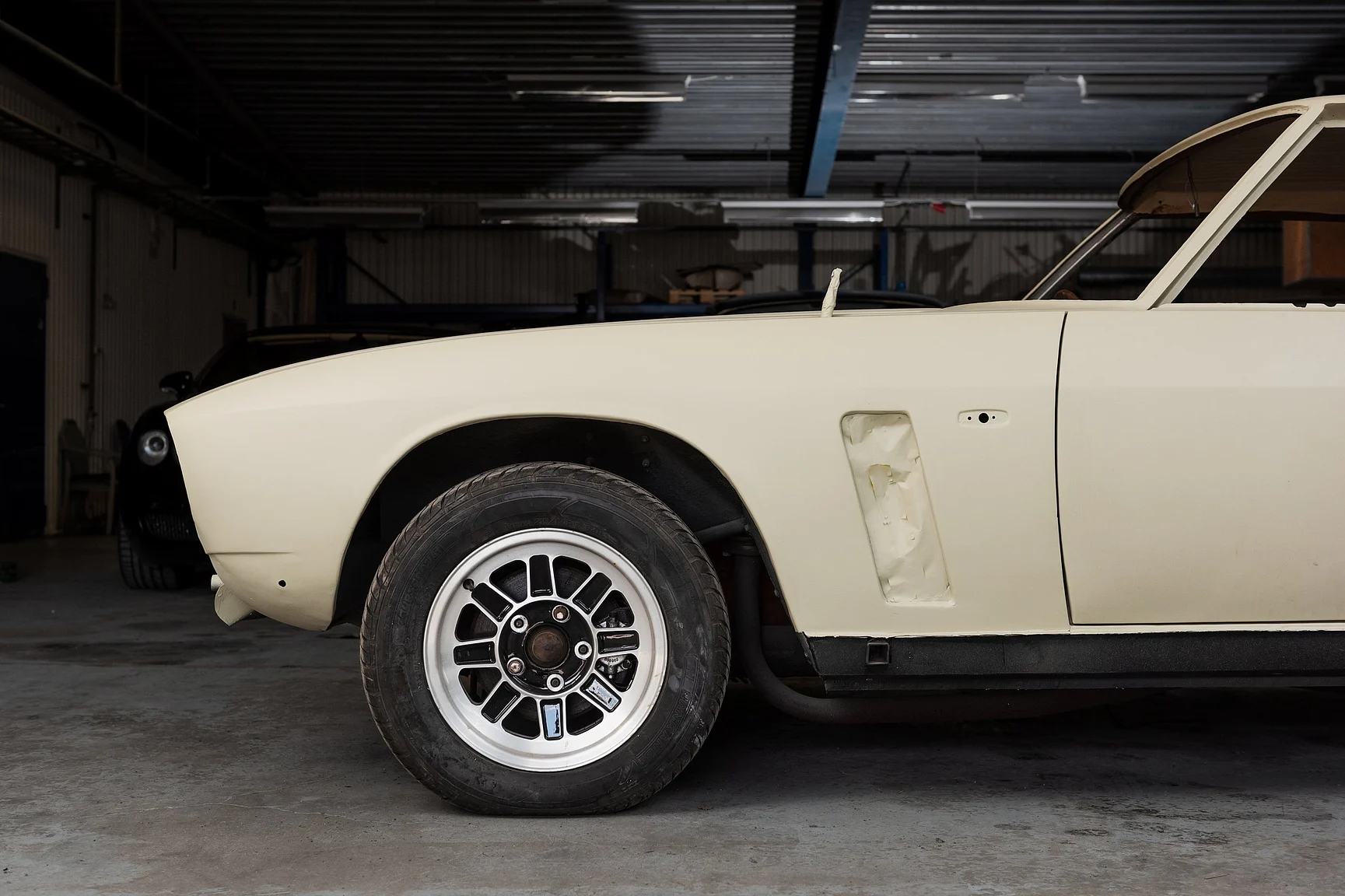 Exterior image of 1968 Jensen Interceptor (8)