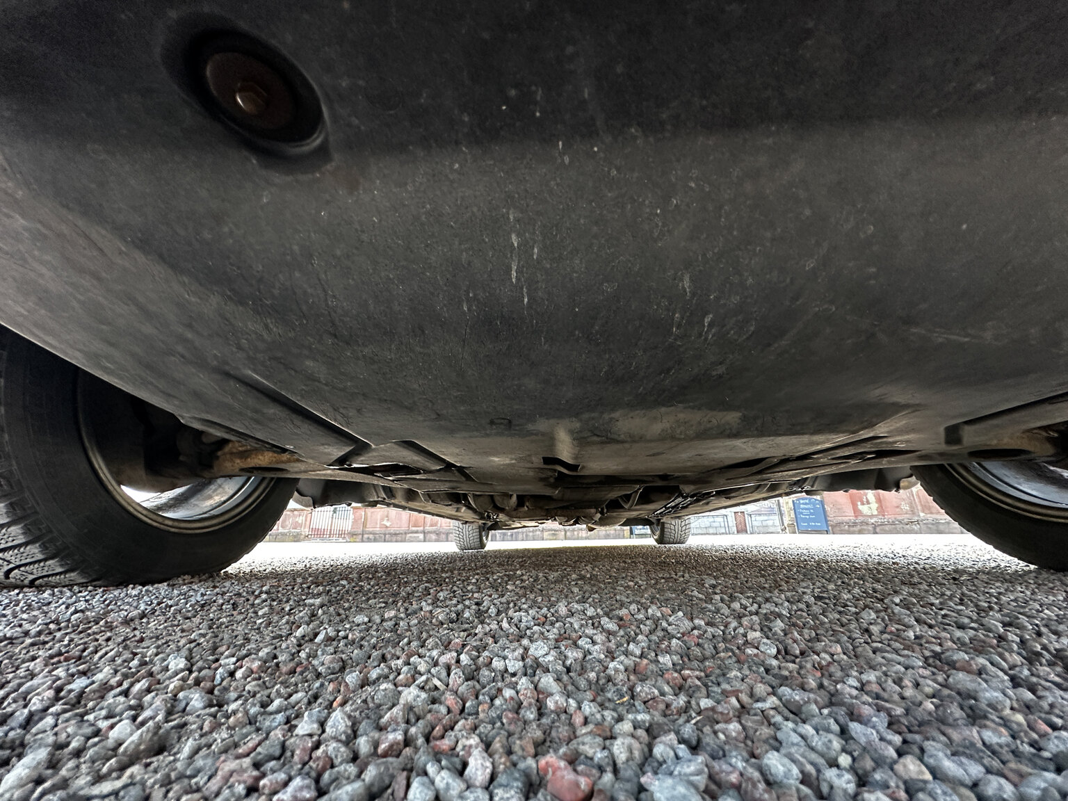 Image of 1993 Mercedes-Benz E 220 mechanics